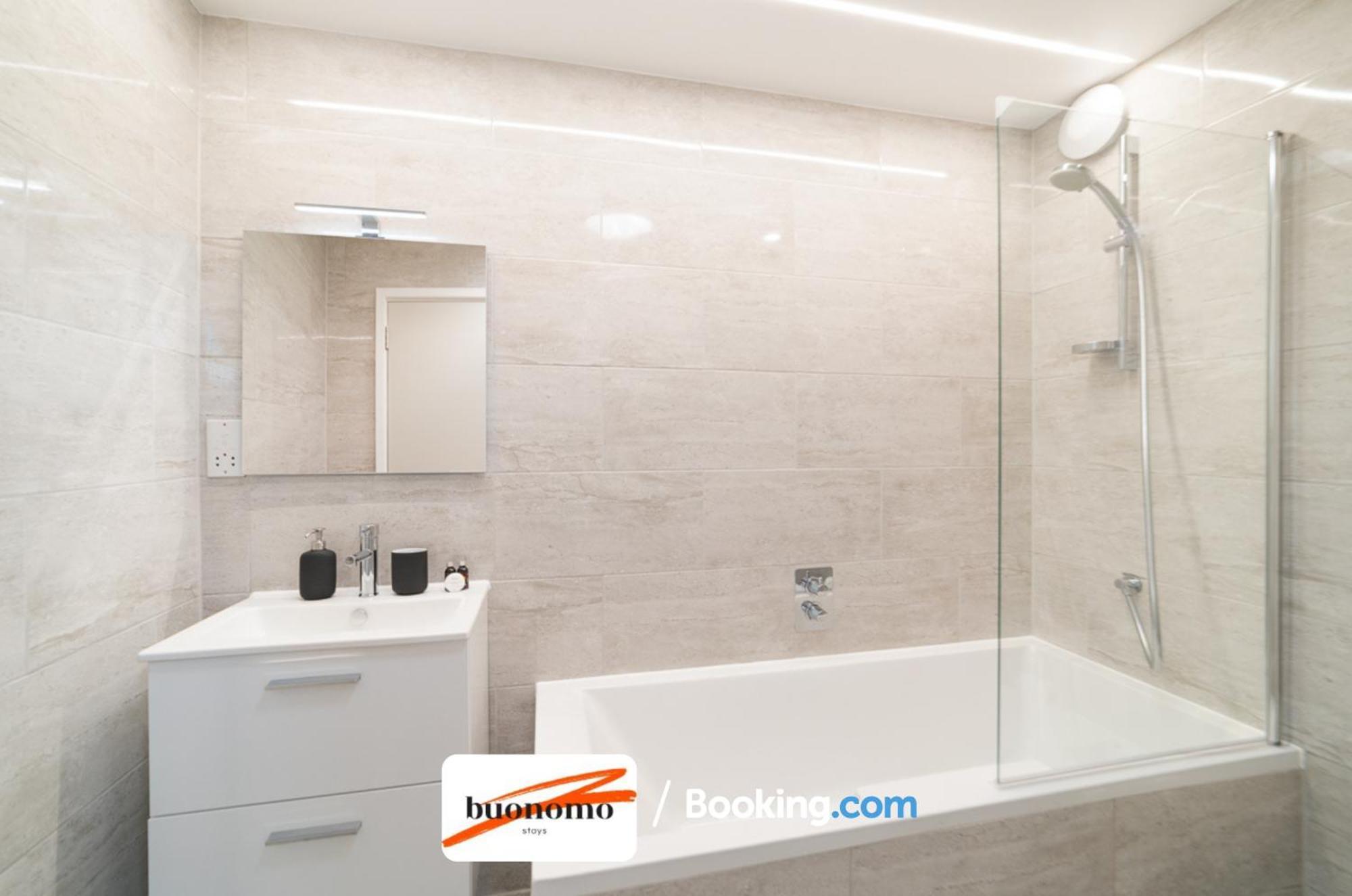 Two Bedroom Apartment At Buonomo Stays Short Lets & Serviced Accommodation London Exterior photo