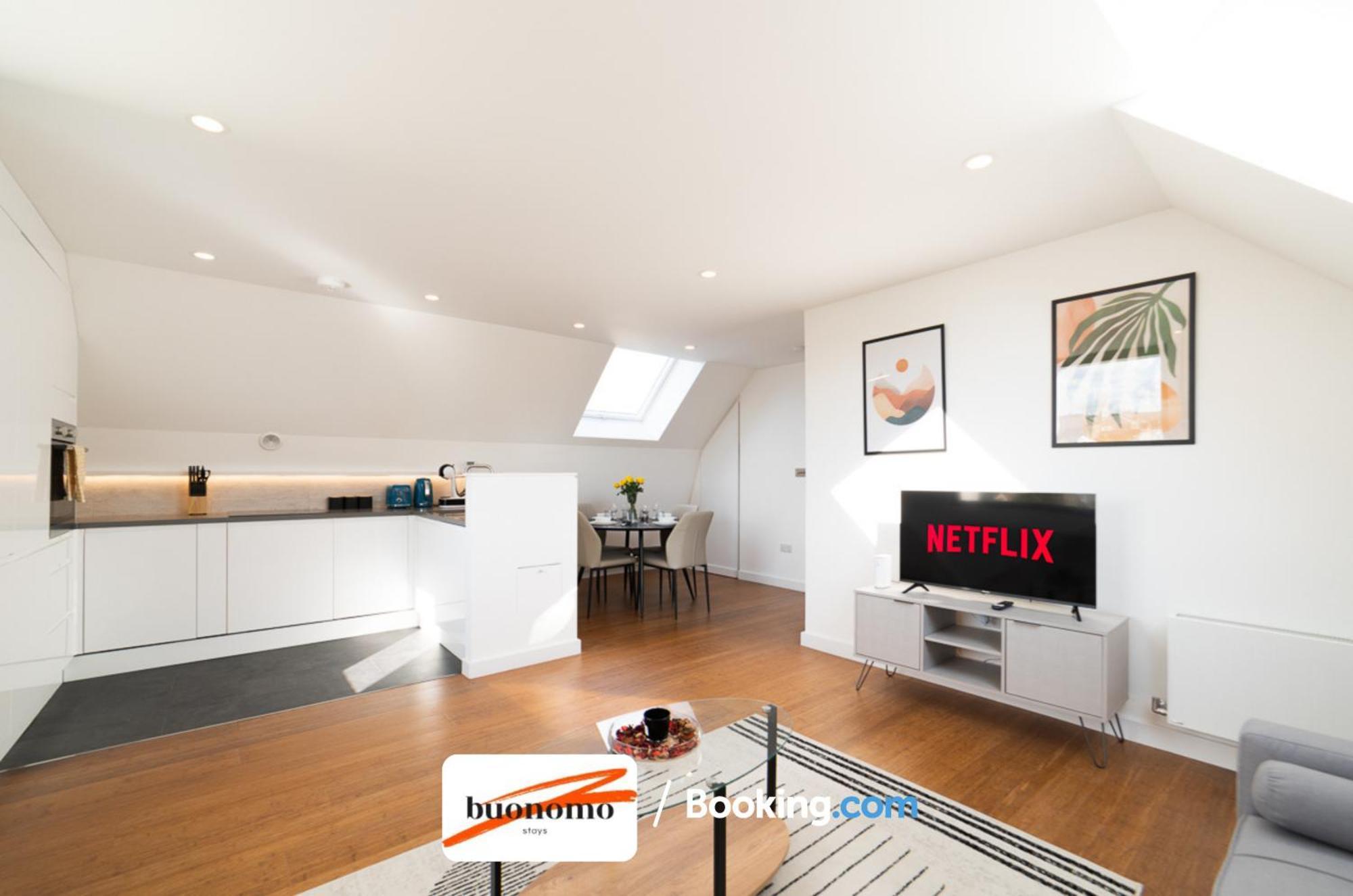Two Bedroom Apartment At Buonomo Stays Short Lets & Serviced Accommodation London Exterior photo